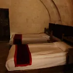 Hotel Artium Cave