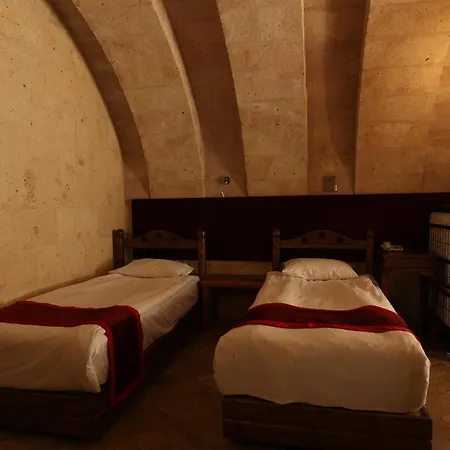 Artium Cave Hotel *