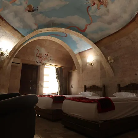 Hotel Artium Cave *